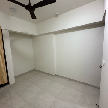 Room in 2 BHK Apartment at Lodha Quality Home Tower 2, Saket Complex – for Rent