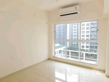 Room in 2 BHK Apartment at Emerald Isle 2, Powai – for Rent