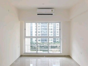 Room in 2 BHK Apartment at Emerald Isle 2, Powai – for Rent
