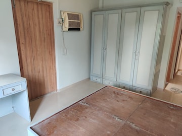 Room in 2 BHK Apartment at Sarah Mist, Bandra West – for Rent