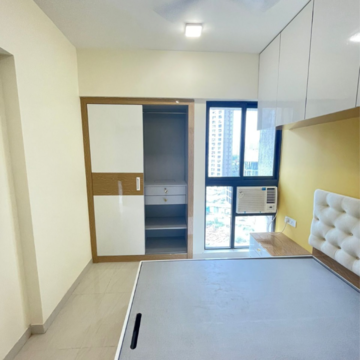 Room in 2 BHK Apartment at Lodha Quality Home Tower 5, Saket Complex – for Rent