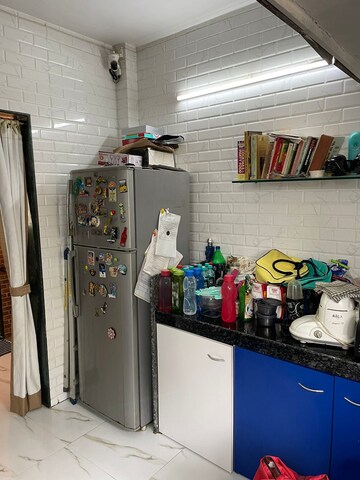 Furnished Amenities in 2 BHK Apartment at Takshila CHS, Andheri East – for Rent