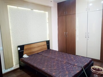 Bedroom in 3 BHK Apartment at Spaze Privy, Sector 72 – for Rent