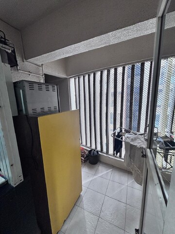 Team Area in 3 BHK Apartment at Khar West – for Rent