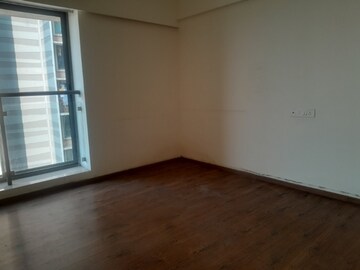 Room in 3 BHK Apartment at Spenta Alta Vista, Chembur – for Rent