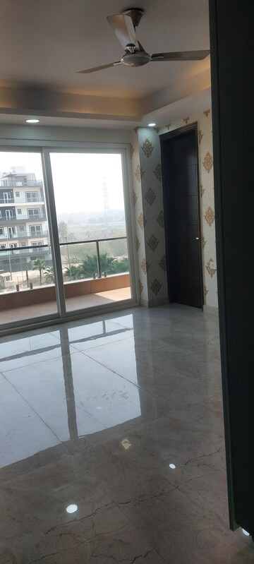 Kitchen in 3 BHK Builder Floor at Ansal API Versalia, Sector 67a – for Sale