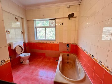 Bathroom in 5 BHK Villa at Royal Palms, Goregaon East – for Rent