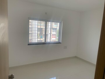Room in 2 BHK Apartment at Techstone Casa Abrigo, Hadapsar – for Sale