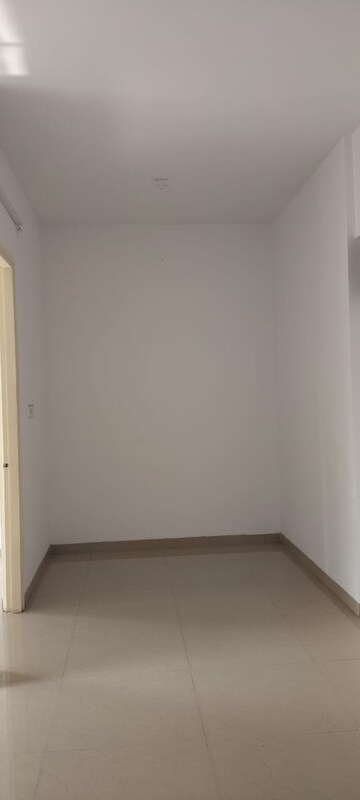 Room in 1 BHK Apartment at City View Building, Worli – for Rent