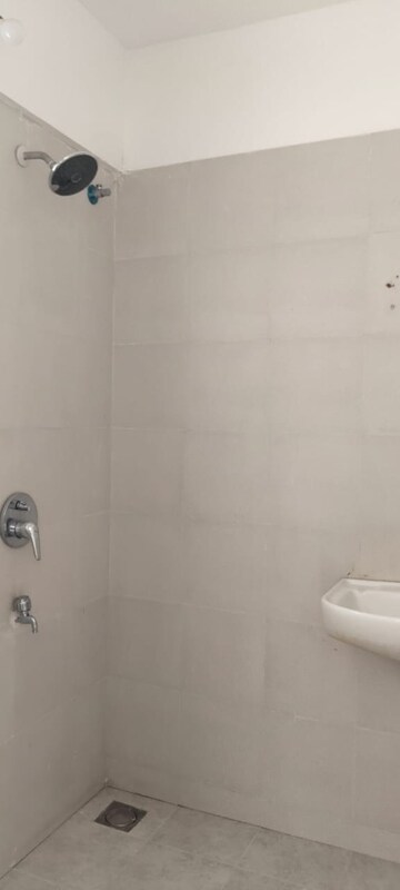 Bathroom in 1 BHK Apartment at City View Building, Worli – for Rent