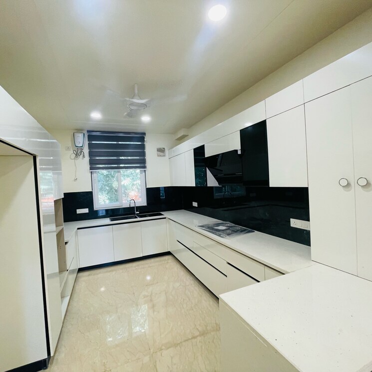 Kitchen, ansal-sushant-floors 4 Bedroom 300 Sq.Yd. Builder Floor In Sector 27 Gurgaon 8105032