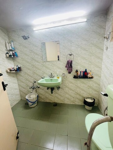 Team Area in 3 BHK Apartment at Ardee City, Sector 52 – for Rent
