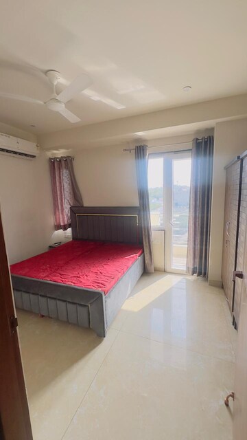 Bedroom in 1 BHK Apartment at Sector 17 – for Rent