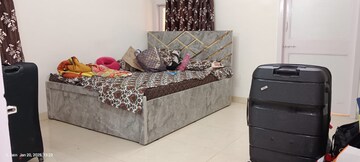 Bedroom in 2 BHK Apartment at Dadar West – for Rent