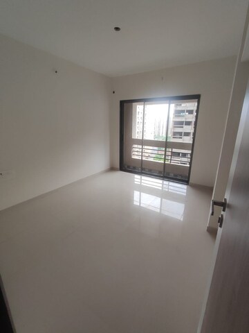 Room in 2 BHK Apartment at Evershine Amavi 303 Phase 3, Virar West – for Rent