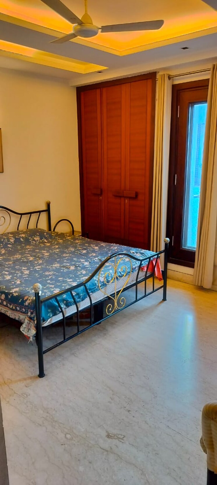 Bedroom, green park 4 Bedroom 300 Sq.Yd. Independent House In Green Park Delhi 8105175