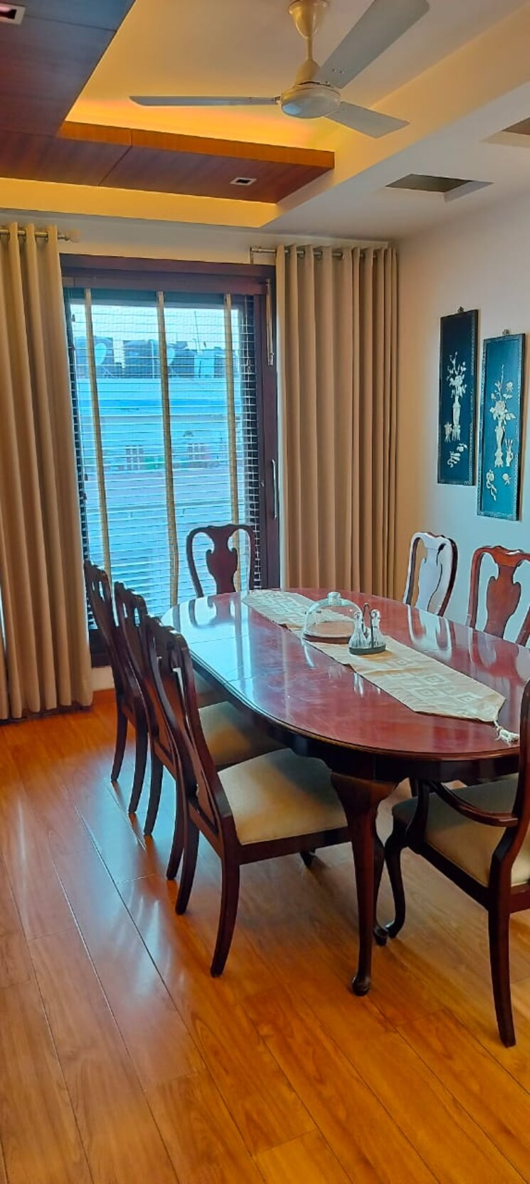 Bedroom, green park 4 Bedroom 300 Sq.Yd. Independent House In Green Park Delhi 8105175