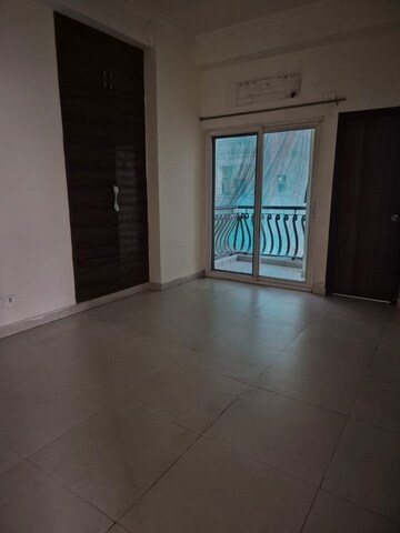  4 BHK Apartment at Sunshine Helios, Sector 78 – for Rent