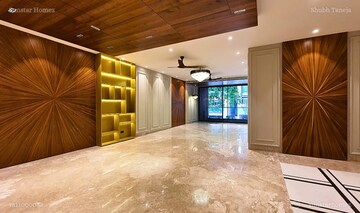 Room in 4 BHK Builder Floor at Ansal Sushant Lok I, Sector 43 – for Sale