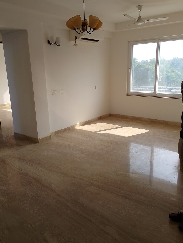 Room, kashish-manor-one 2 Bedroom 1715 Sq.Ft. Apartment In Sector 111 Gurgaon 8105199