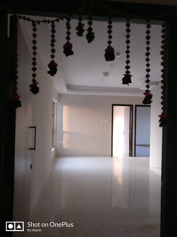 Bathroom in 1.5 BHK Apartment at Siddha Seabrook, Kandivali West – for Sale