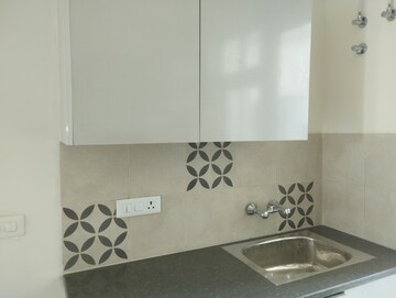 Furnished Amenities in 3 BHK Apartment at Sector 5, Dwarka – for Rent