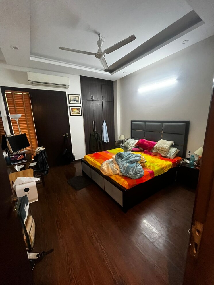 Bedroom, dlf-green-avenue 3 Bedroom 270 Sq.Ft. Builder Floor In Dlf Phase iv Gurgaon 8105187