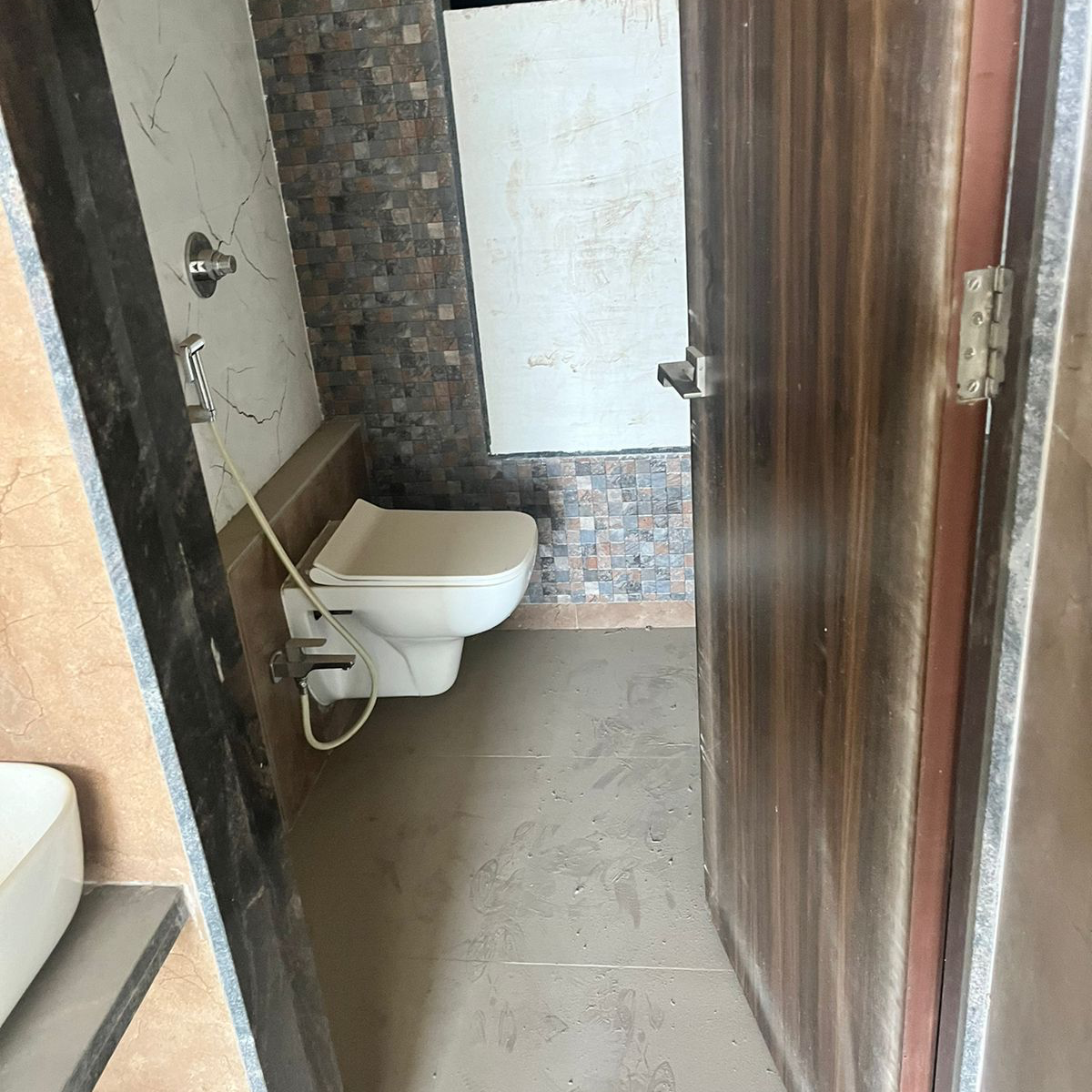 2 BHK + Pooja Room Apartment For Sale in Reza Grandeur