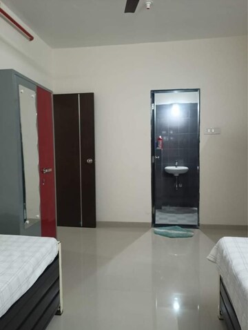 Furnished Amenities in  Pg at New Lake Palace, Powai – for Rent