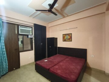 Bedroom in 1 BHK Apartment at Sector 52 – for Rent