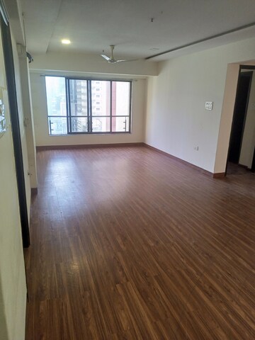 Room in 2 BHK Apartment at Aristo Pearl Residency, Prabhadevi – for Rent