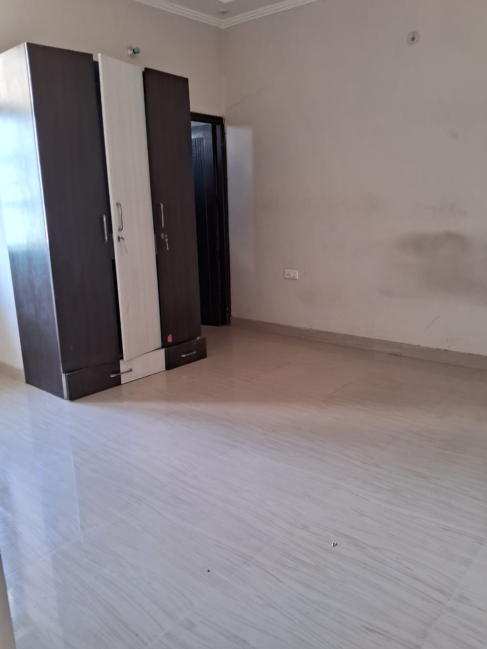 3 BHK Builder Floor For Sale in Kishna Apartment 
