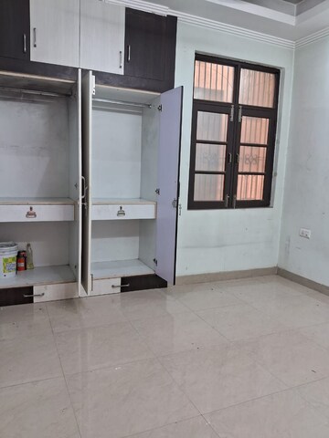 Room in 3 BHK Builder Floor at Sahastradhara Road – for Sale