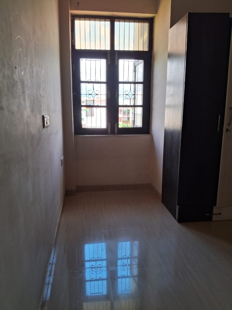 Room, sahastradhara road 3 Bedroom 1455 Sq.Ft. Builder Floor In Sahastradhara Road Dehradun 8105274