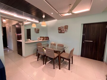 Master Bedroom in 2.5 BHK Apartment at Evershine Embassy, Andheri West – for Sale
