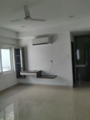 Furnished Amenities in 4 BHK Apartment at City Center Banjara Hills, Banjara Hills – for Rent