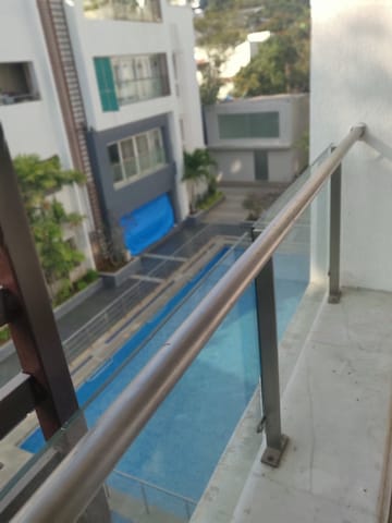 Furnished Amenities in 4 BHK Apartment at City Center Banjara Hills, Banjara Hills – for Rent