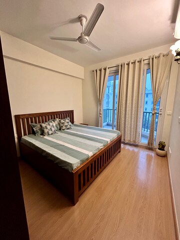 Bedroom in 3 BHK Apartment at Emaar The Palm Drive-The Premier Terraces, Sector 66 – for Rent