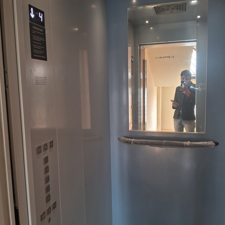 undefined, sector 45 3 Bedroom 204 Sq.Yd. Builder Floor In Sector 45 Gurgaon 8105458