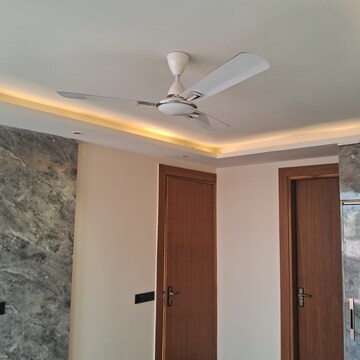 Furnished Amenities in 3 BHK Builder Floor at Sector 45 – for Sale