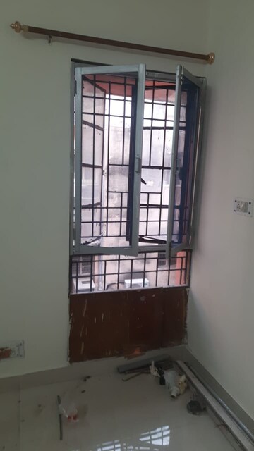 Room in 2 BHK Apartment at Sector 19, Dwarka – for Rent
