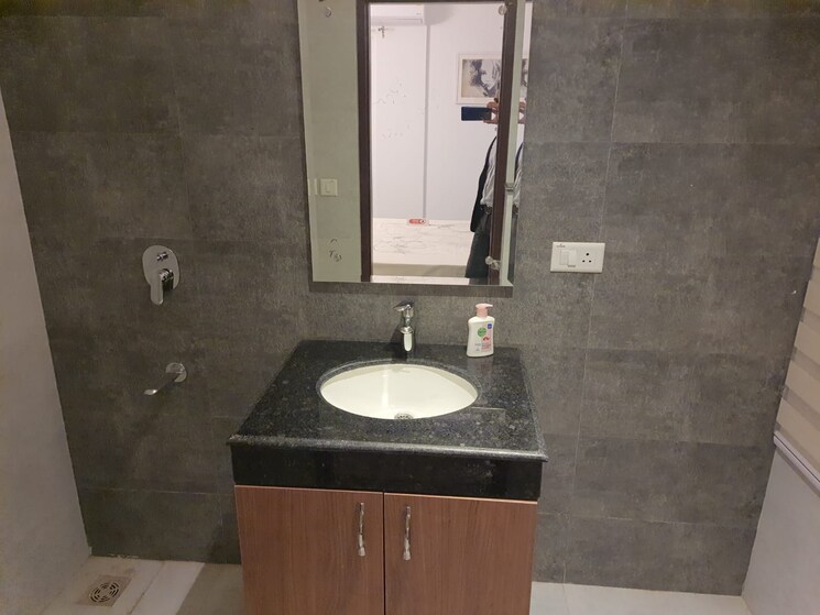 Bathroom, hero-homes-gurgaon 3 Bedroom 1359 Sq.Ft. Apartment In Sector 104 Gurgaon 8105489