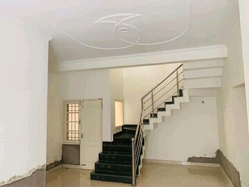 Staircase in 3 BHK Apartment at Shalimar Gallant, Mahanagar – for Rent