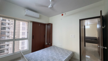 Master Bedroom in 2 BHK Apartment at Lodha Amara, Sandoz Baug – for Rent