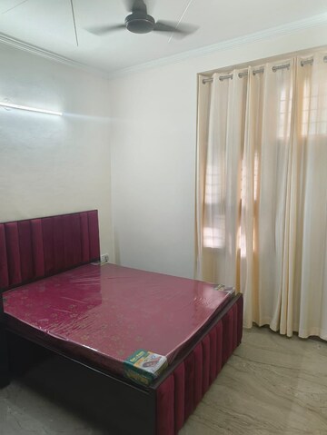 Bedroom in 3 BHK Builder Floor at Roots Courtyard, Sector 48 – for Rent