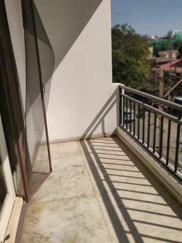 Staircase in 3 BHK Apartment at Ahuja Towers Banjara Hills, Banjara Hills – for Rent