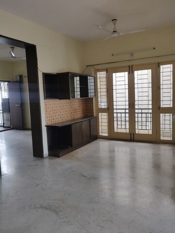 Staircase in 3 BHK Apartment at Ahuja Towers Banjara Hills, Banjara Hills – for Rent