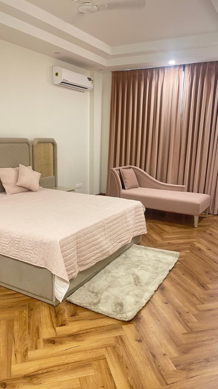 Bedroom, vipul-world-floors 4 Bedroom 508 Sq.Yd. Builder Floor In Sector 48 Gurgaon 8105639