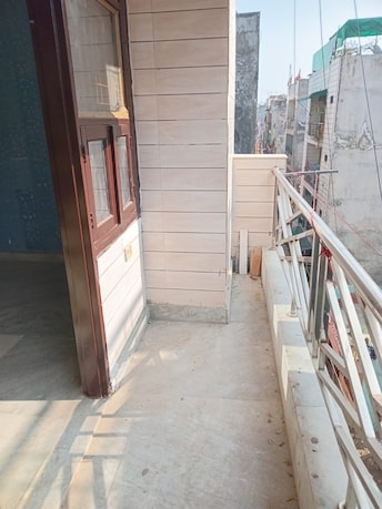 3 BHK Builder Floor For Rent in Dwarka Mor Delhi  8105653