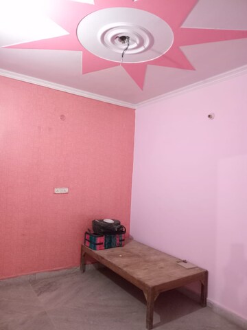 Furnished Amenities in 3 BHK Builder Floor at Dwarka Mor – for Rent